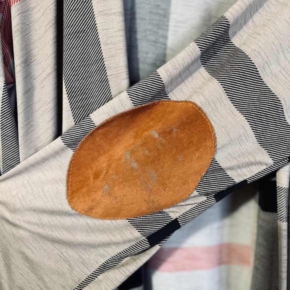 Multi colored Cardigan - Picture 3 of 3